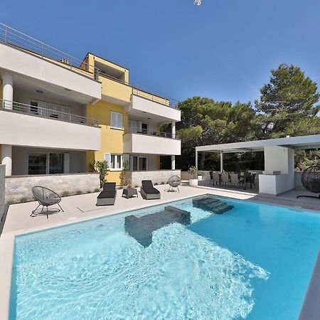 Luxury Villa Nada With Pool Petrcane Exterior photo