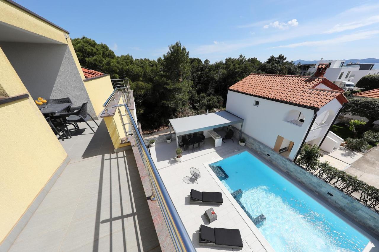 Luxury Villa Nada With Pool Petrcane Exterior photo